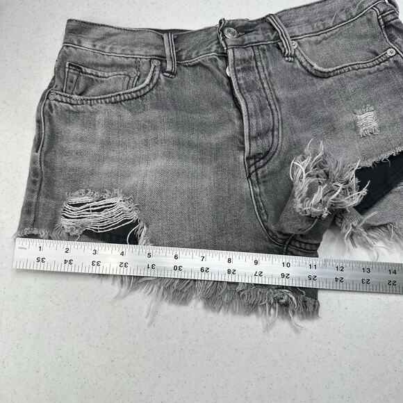 We The Free People Shorts Womens 26 Faded Gray Denim Button Fly Anthropologie - Picture 6 of 10